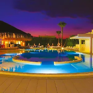 Borgo Rio Favara Club Испика