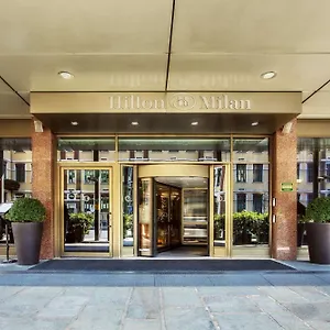 Hilton Милан